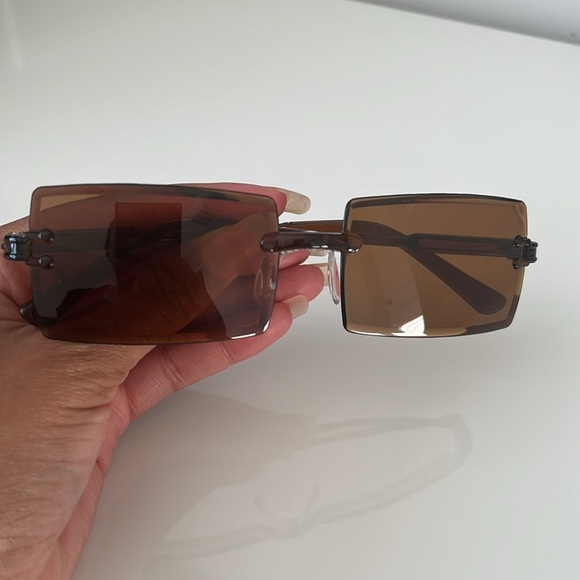 Brown rimless glasses - Picture 7 of 8